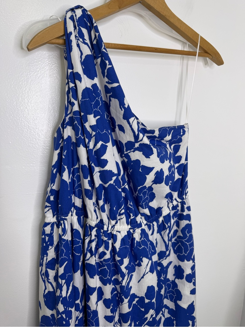 HYACINTH HOUSE Tuckernuck One Shoulder Sybil Maxi Dress - Picture 3 of 6